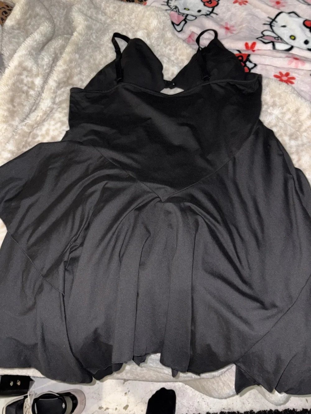 Venom dress - Picture 2 of 2